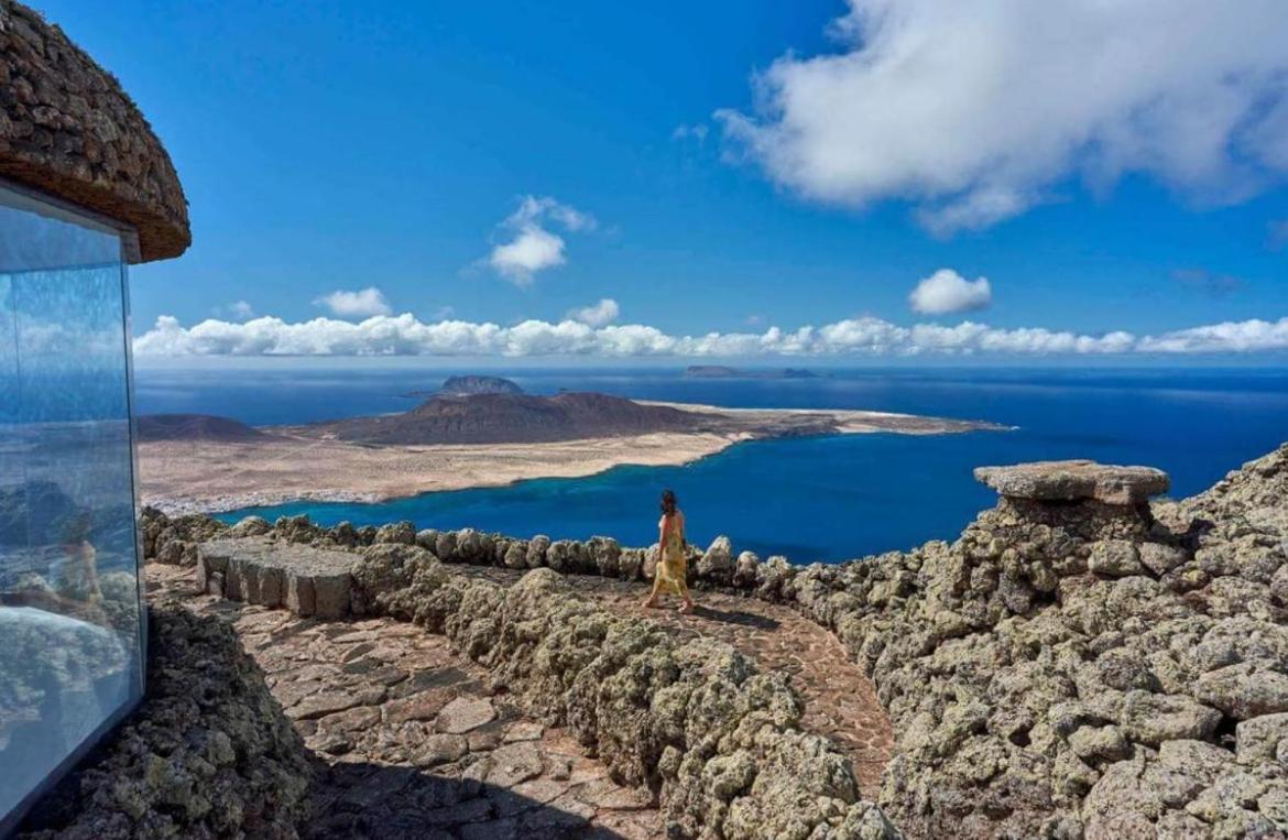 Lanzarote Casa Volcanica-Anclada Sobre La Lava Del Volcan Montana Blanca Екстер'єр фото
